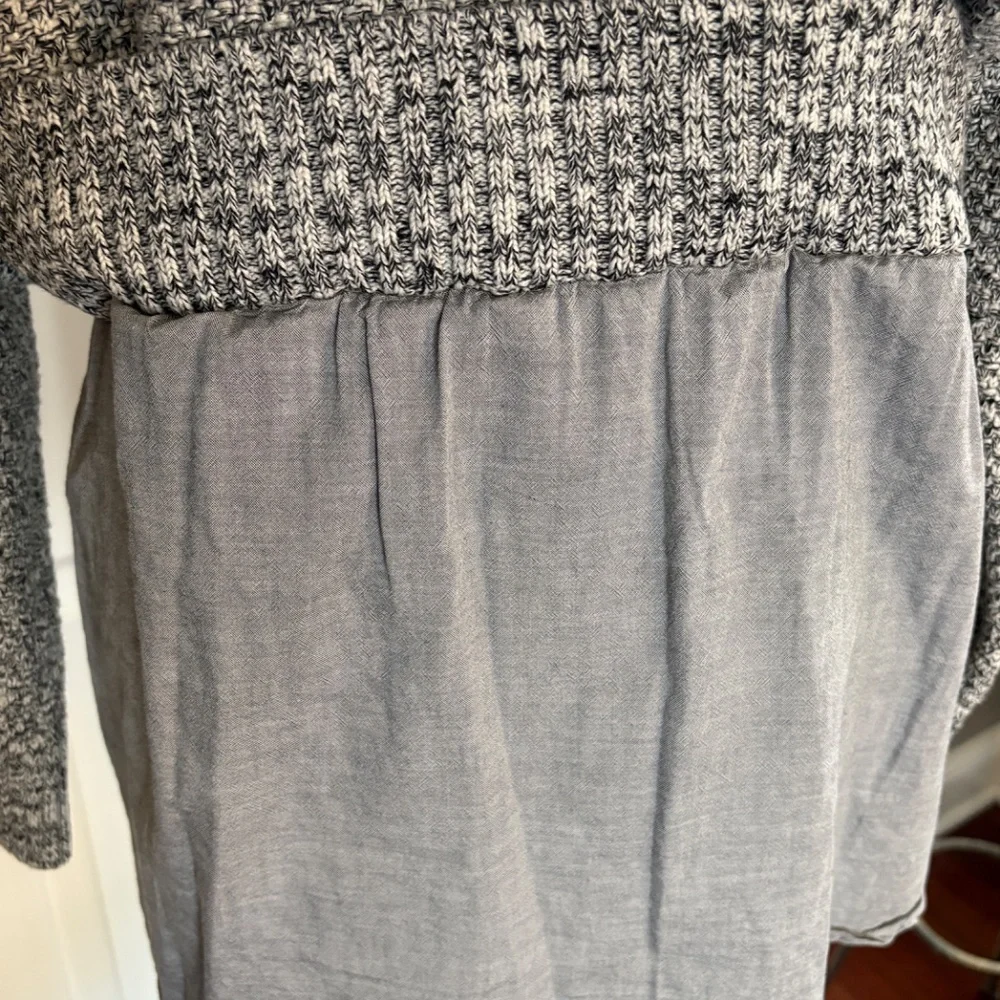 Banana Republic Cotton Blend Knit Sweater with Layered Hem - Picture 6 of 11